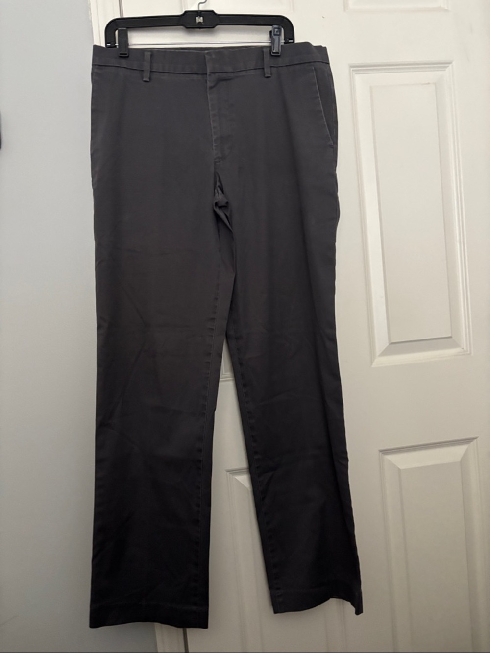 Dockers Men's Straight-Leg Chinos in Charcoal